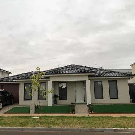 Happy House Villa Melton South Exterior photo